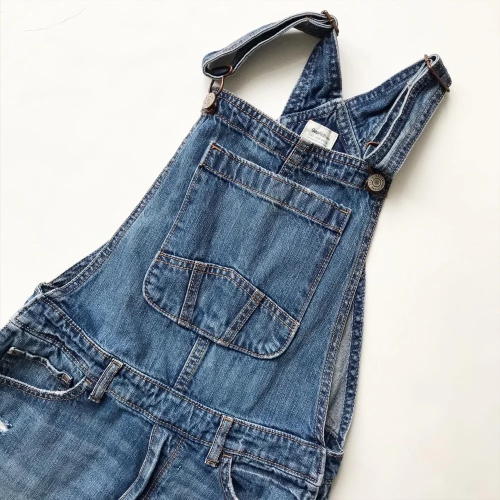 Gapkids distressed raw hem crop denim overalls EUC L(10-11Y)